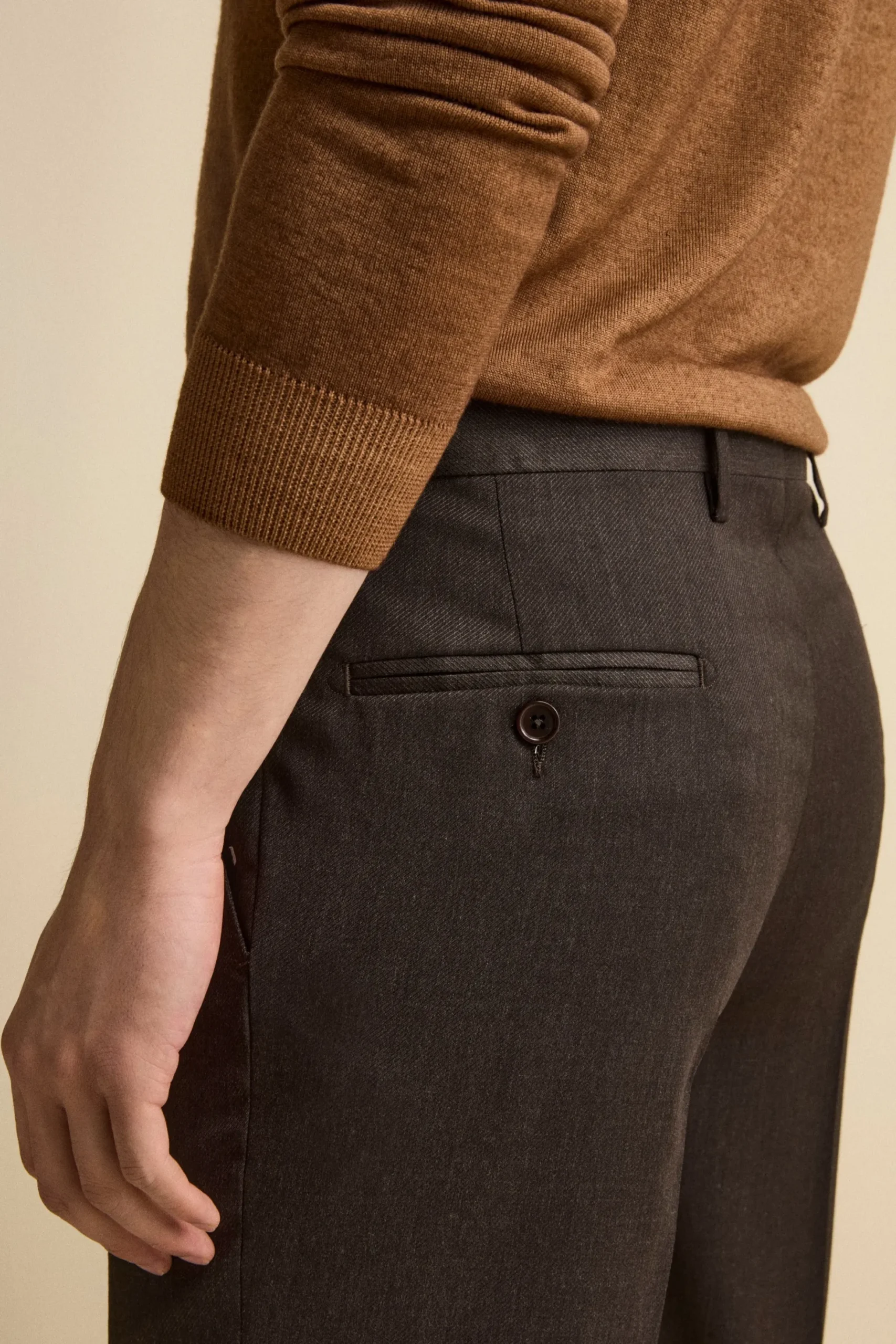 Abito Comfort Fit Monopetto in Lana Vergine - MARRONE