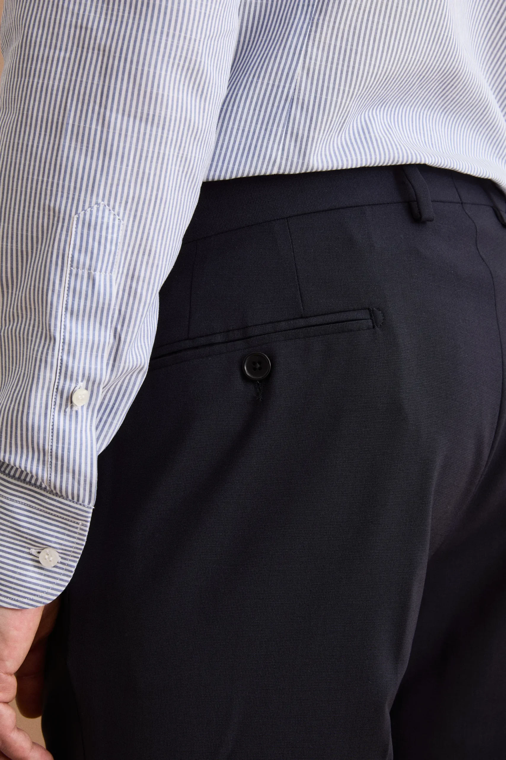 Abito Regular Fit Foderato in Lana Vergine - BLU
