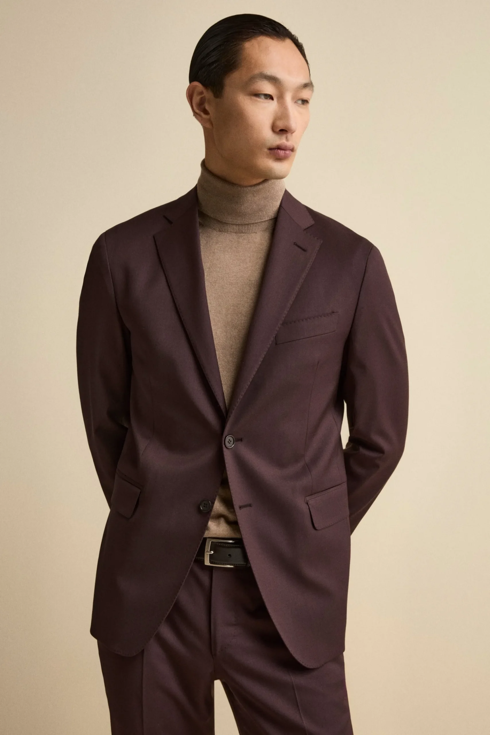 Abito Regular Monopetto in Lana Vergine con Revers Classico - BORDEAUX