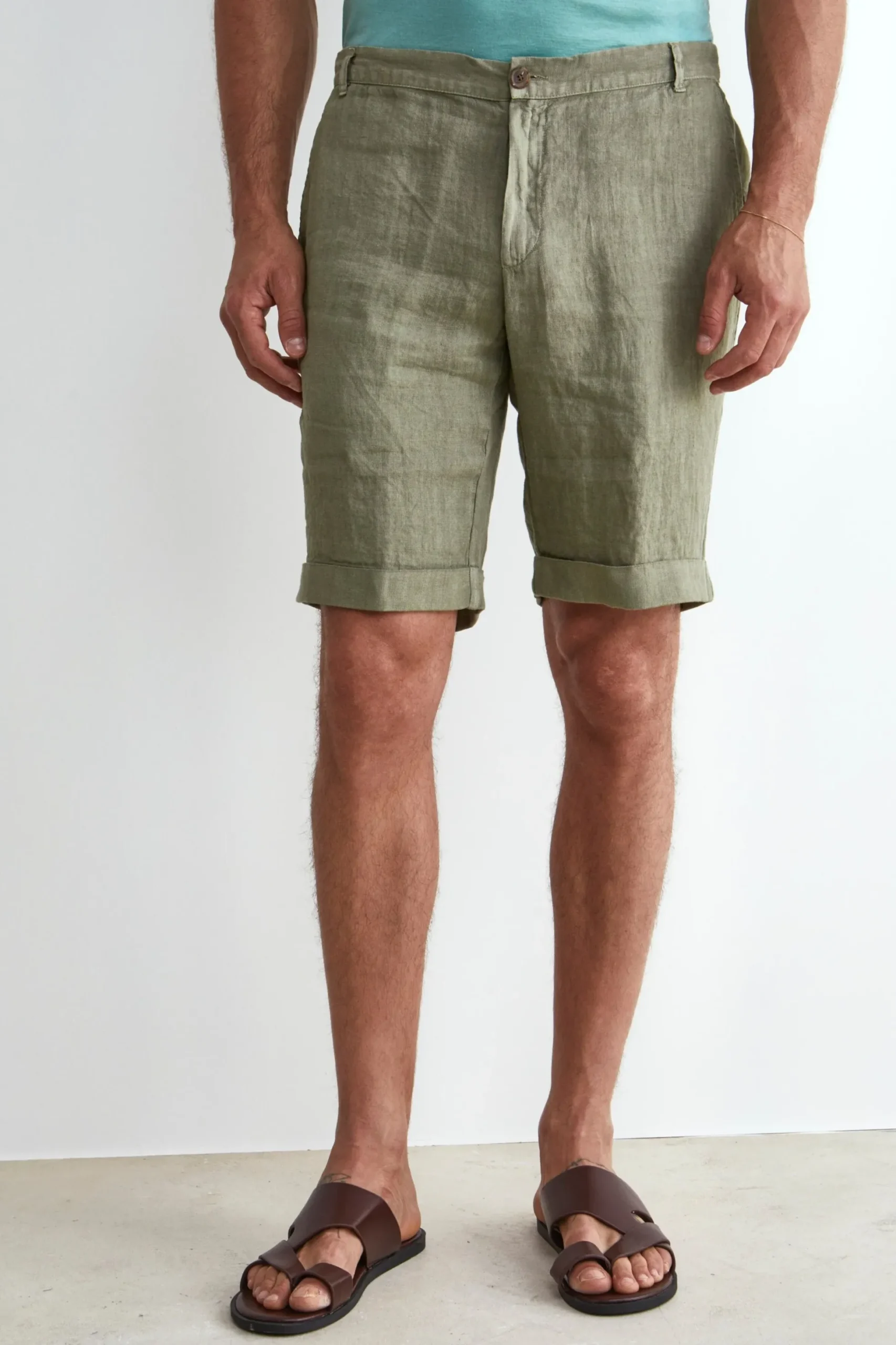 Bermuda in Lino con Risvolto - VERDE MILITARE