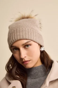 Berretto in Cashmere con Pompon - SABBIA