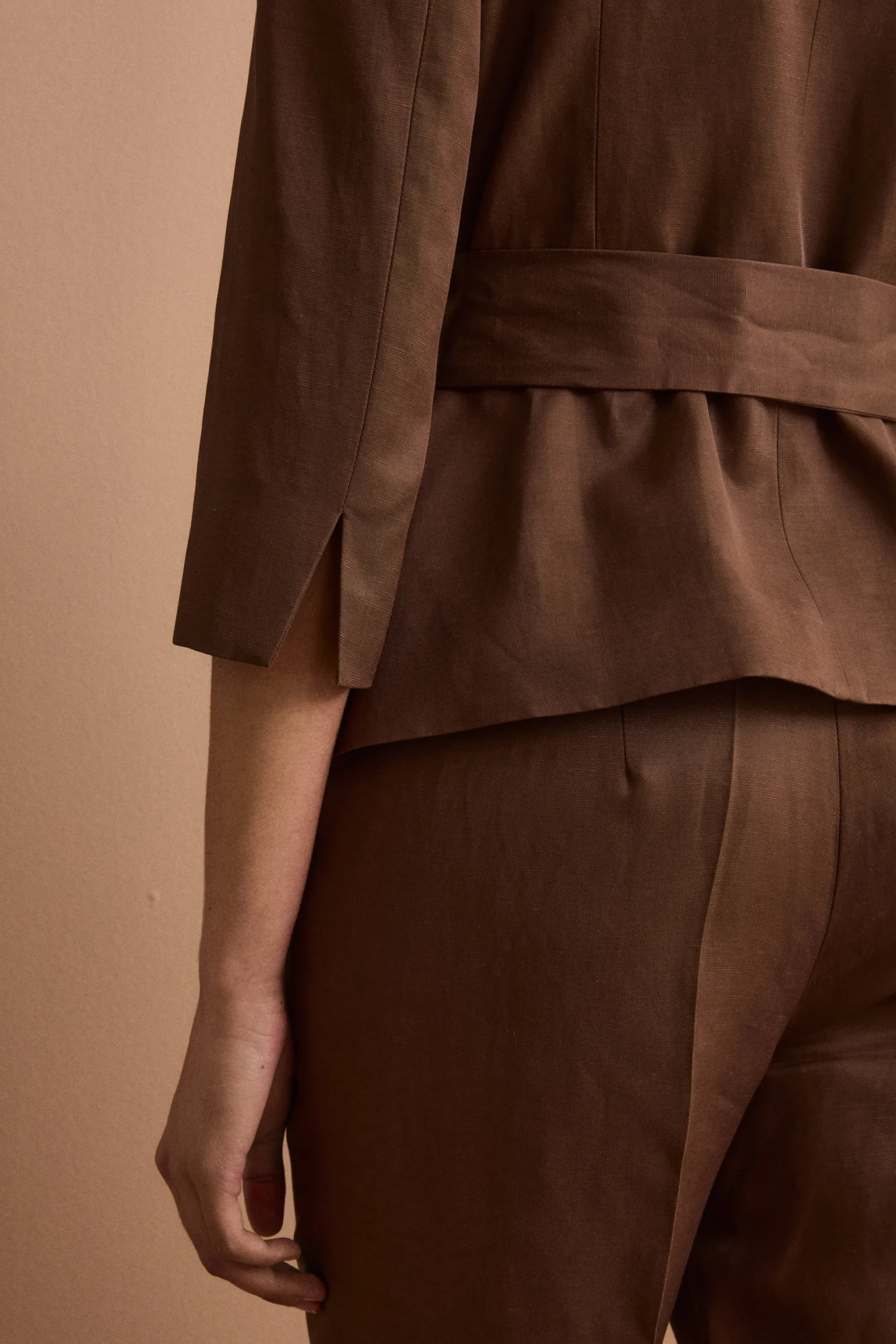 Blazer Foderato da Cerimonia in Raso con Cintura - CIOCCOLATO