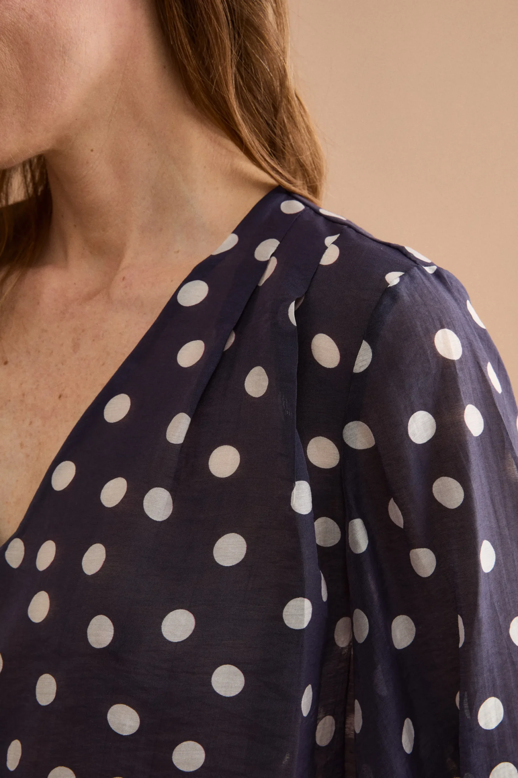 Blusa Over a Pois con Scollo a V - FANT. BLU