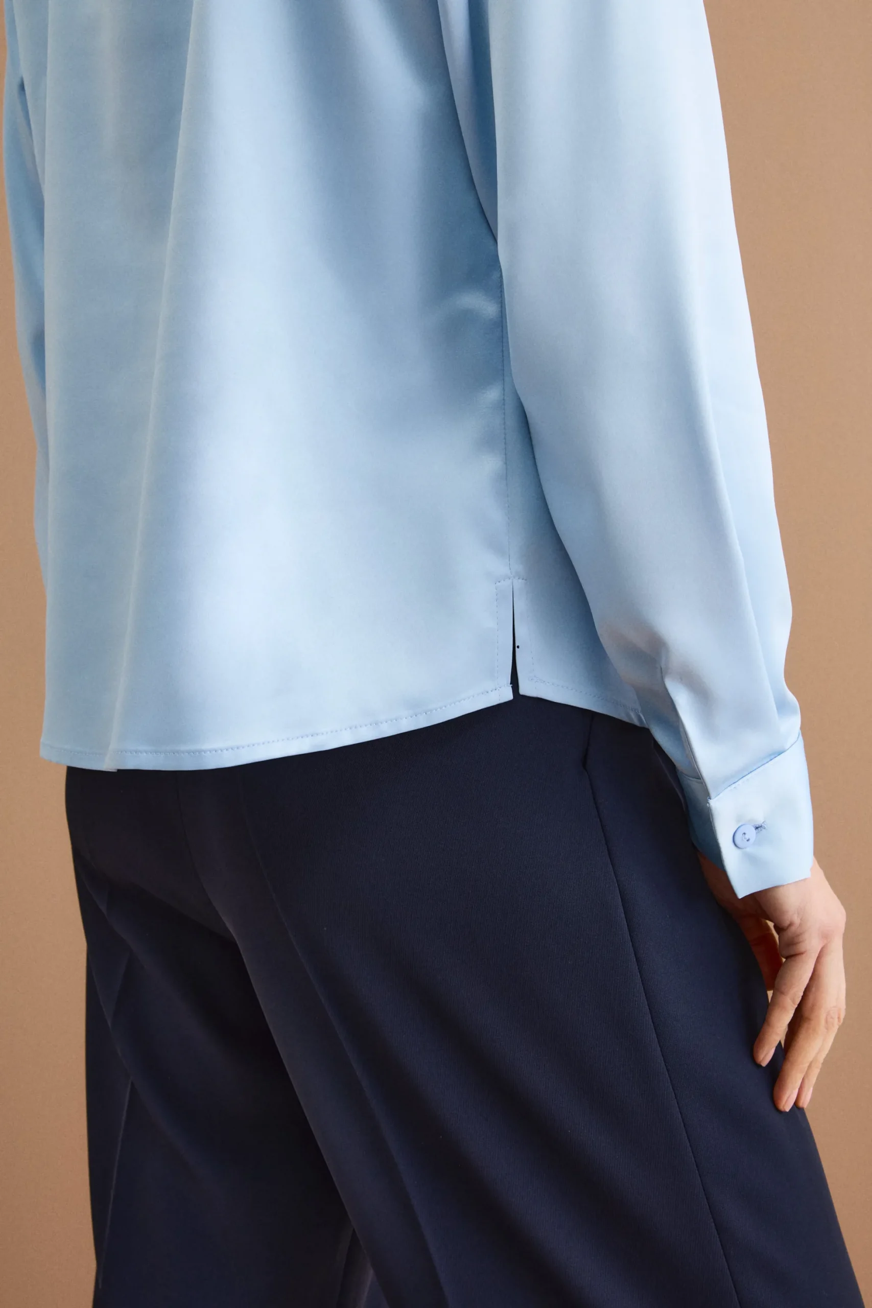 Blusa Over Elegante con Collo a Camicia - CIELO