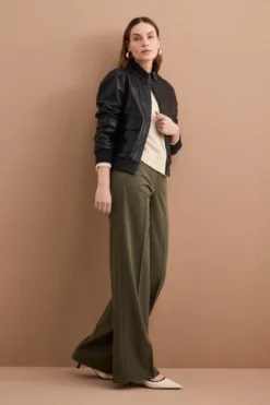Bomber in Pelle con Tasche - NERO