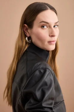 Bomber in Pelle con Tasche - NERO