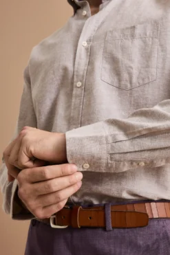 Camicia Button Down in Misto Lino Custom Fit - NOCCIOLA