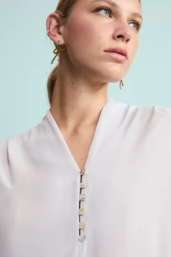 Camicia Elegante con Bottoni - PERLA