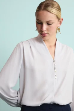 Camicia Elegante con Bottoni - PERLA