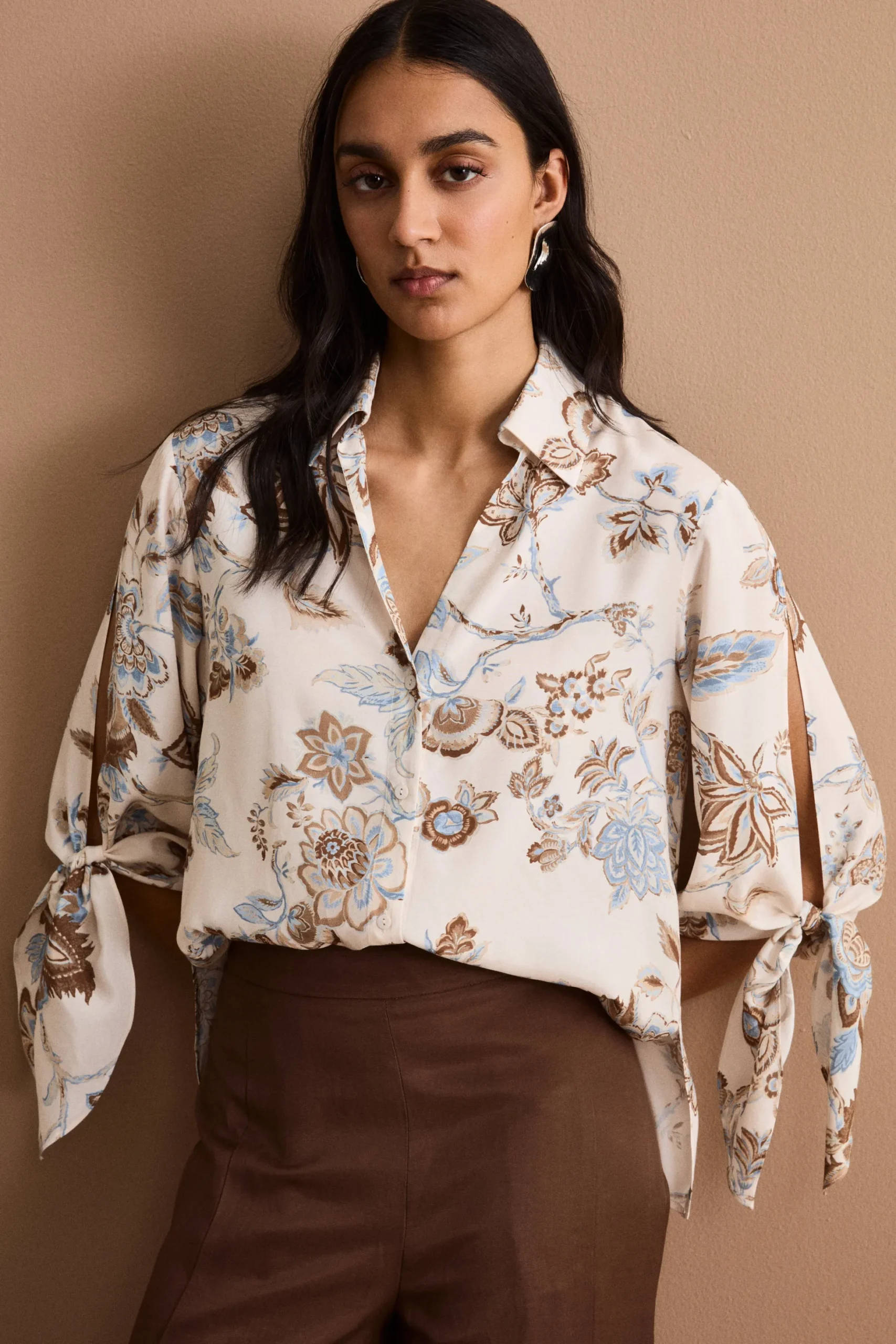 Camicia Habotai da Cerimonia con Fiocco - FANT. MARRONE