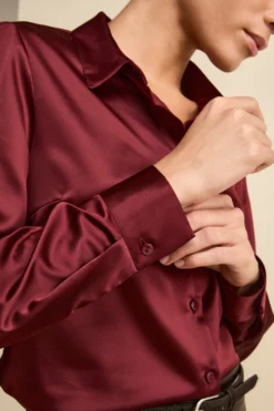 Camicia Morbida in Raso con Bottoni - BORDEAUX