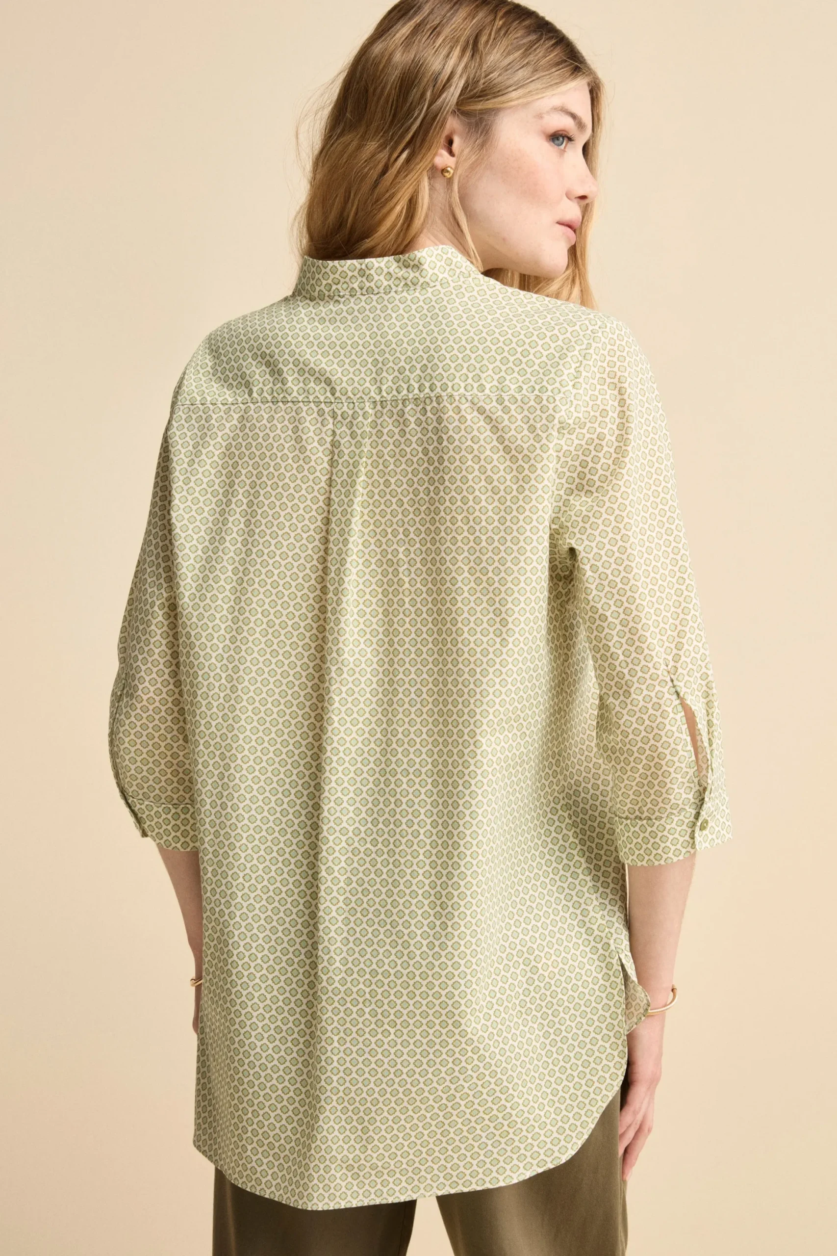 Camicia Over Coreana con Scollo a V - FANT. VERDE
