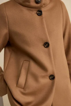 Cappotto Corto Foderato con Collo Alto - CUOIO