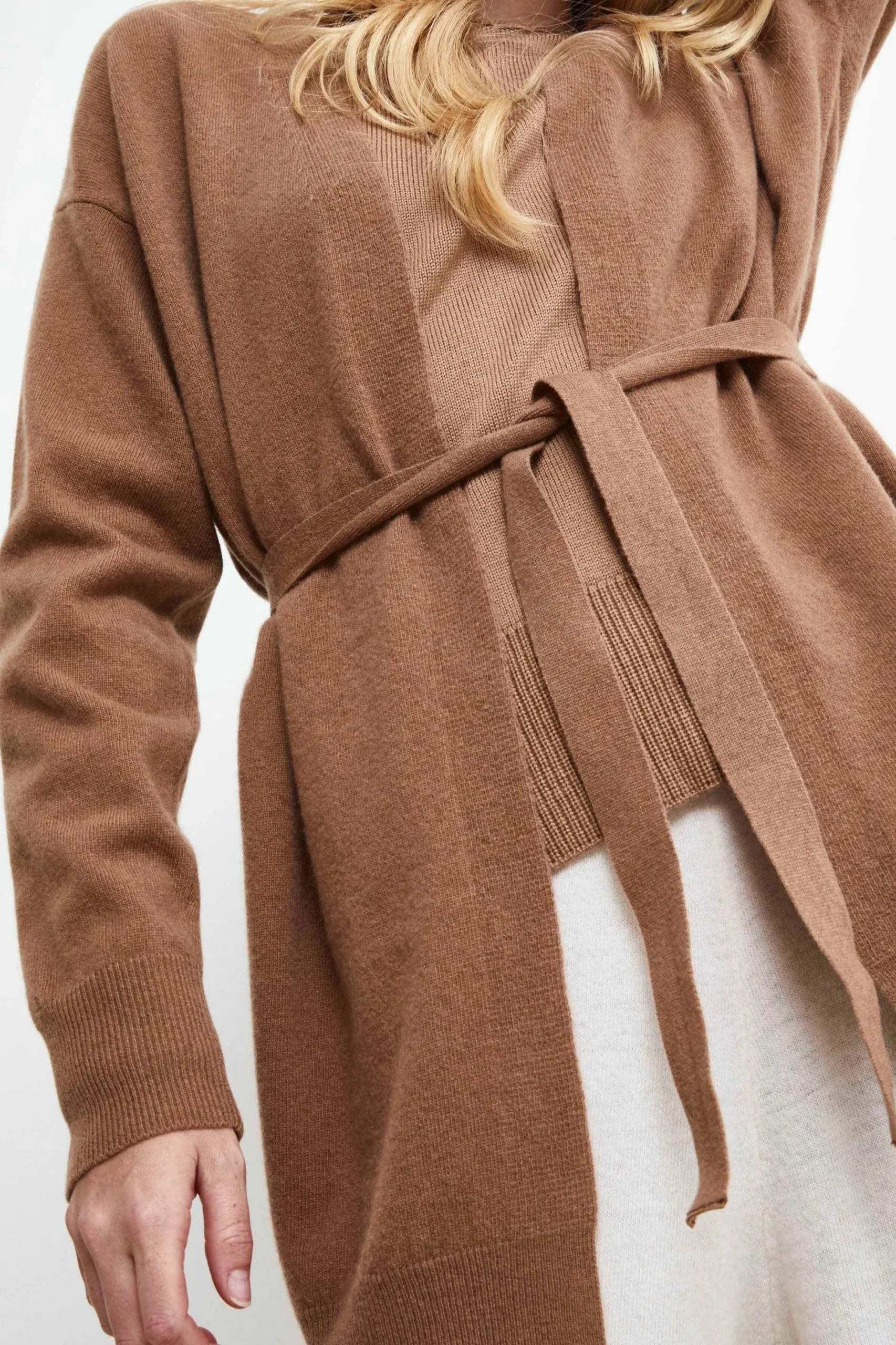 Cardigan con Cintura in Lana e Cashmere - CAMMELLO
