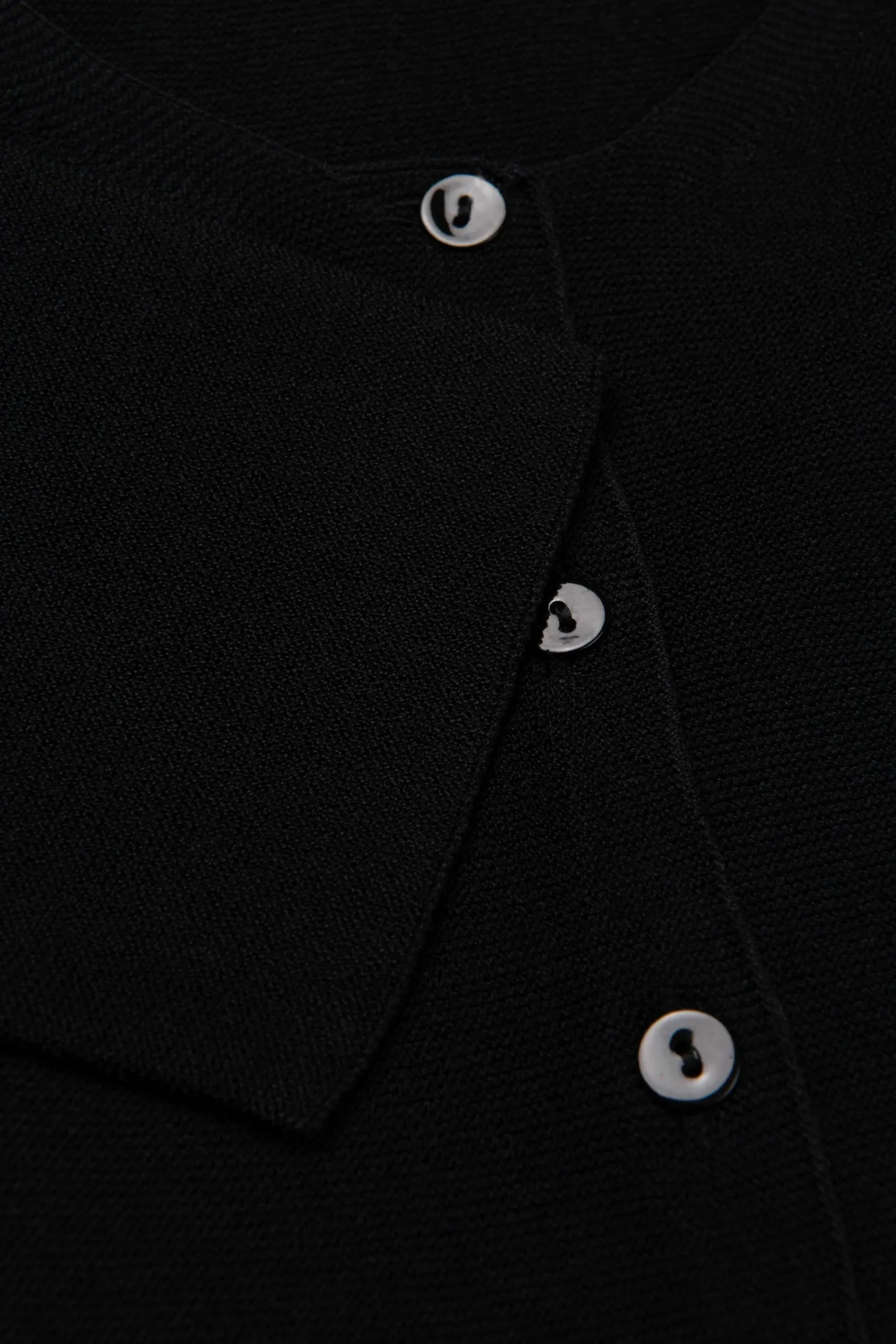 Cardigan corto con bottoni - NERO