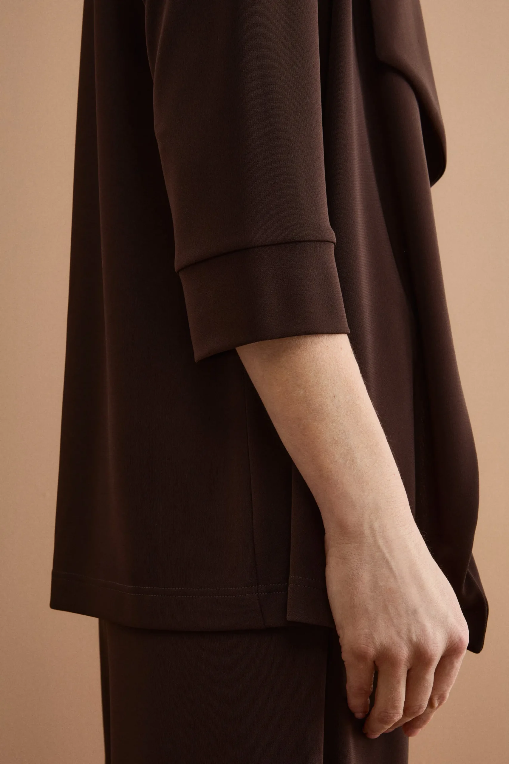 Cardigan Elegante in Jersey Crêpe - CIOCCOLATO