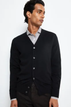 Cardigan Scollo a V in Lana Merino - NERO