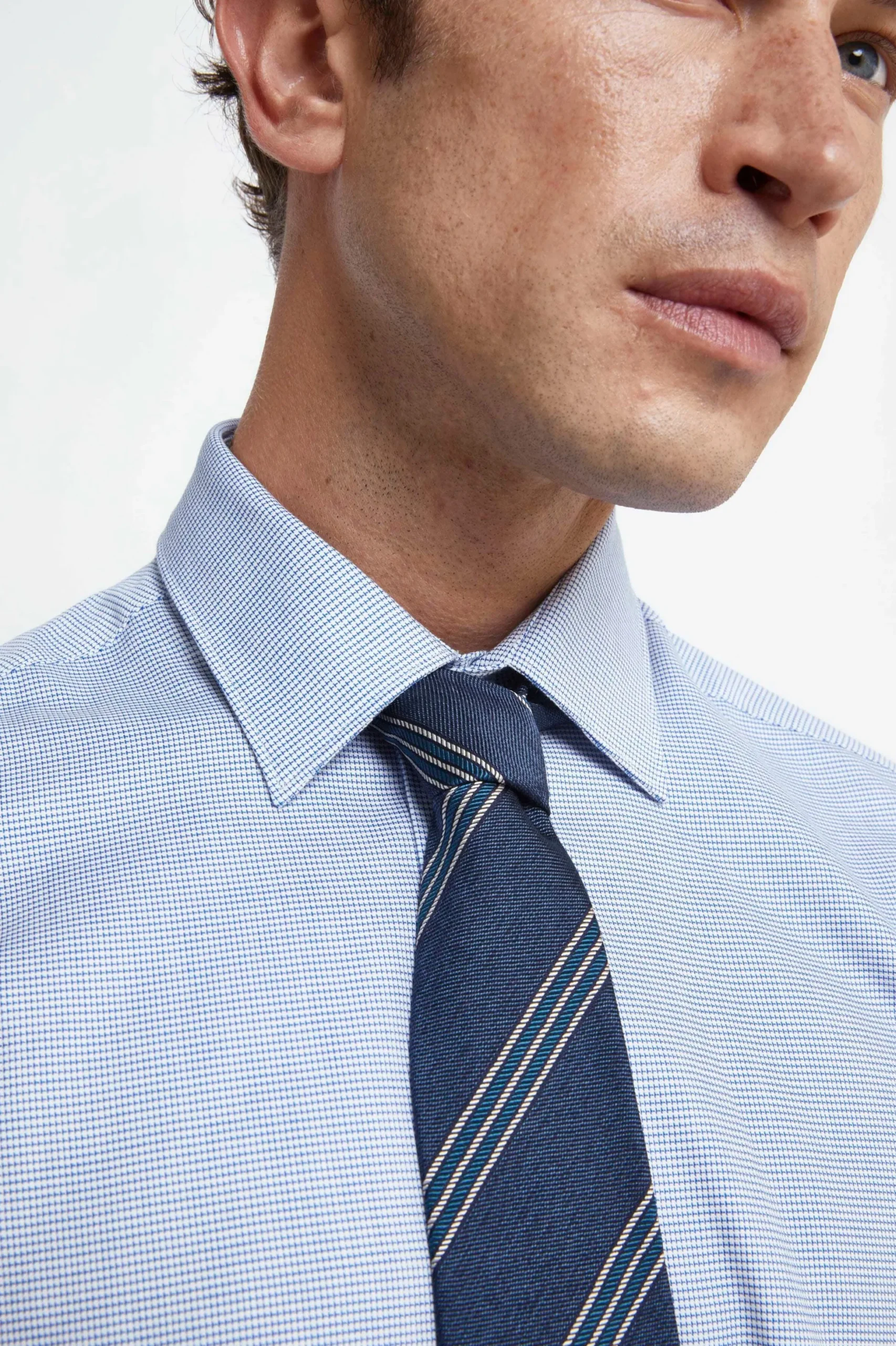 Cravatta a righe in Seta - RIGATO BLU/BIANCO