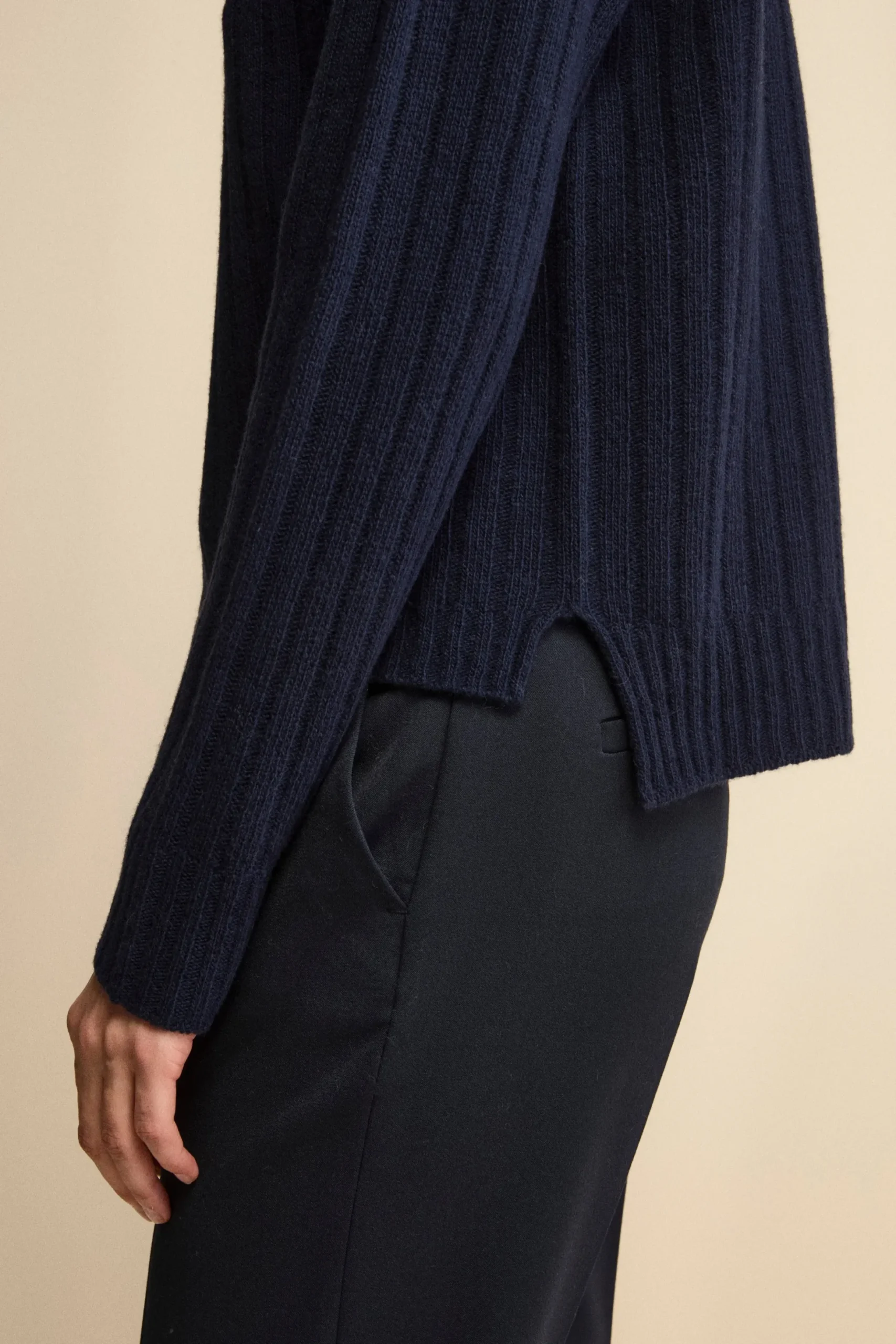 Dolcevita in Lana e Cashmere con Treccia - BLU