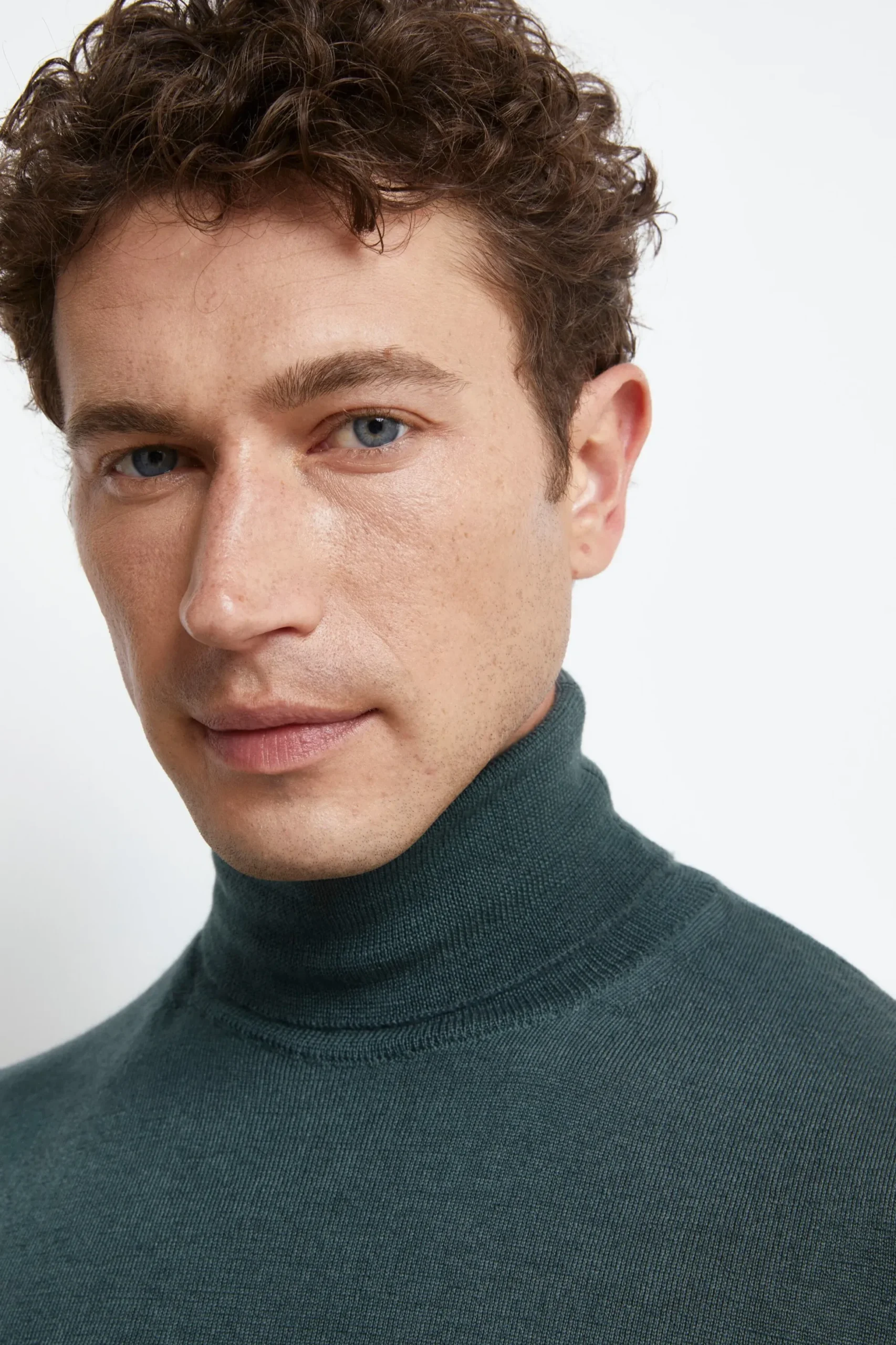 Dolcevita Uomo in Lana Merino - VERDE MILITARE