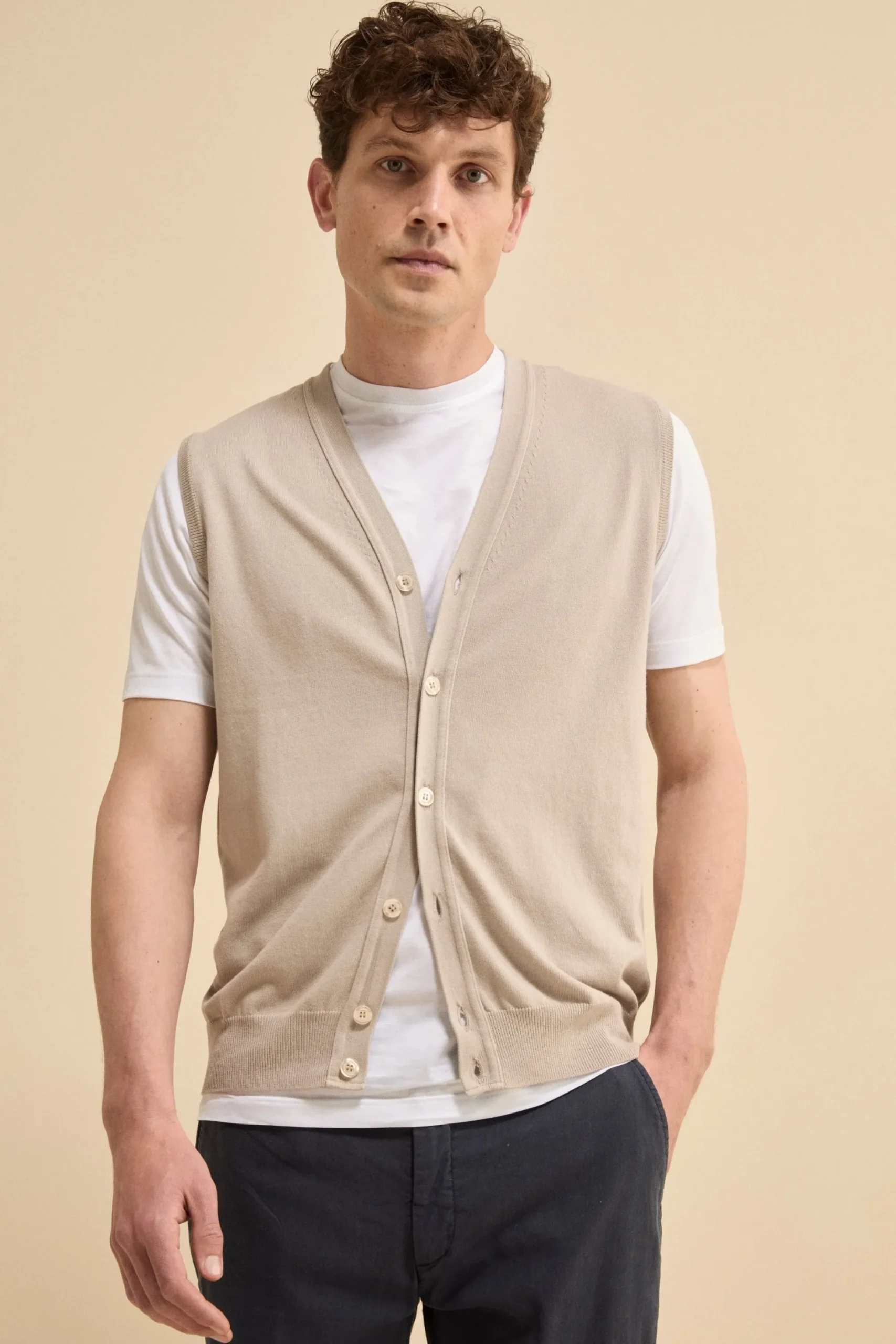 Gilet Scollo a V con Bottoni in Cotone - SABBIA