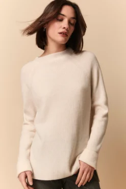 Girocollo a Costa Inglese in Lana e Cashmere - LATTE