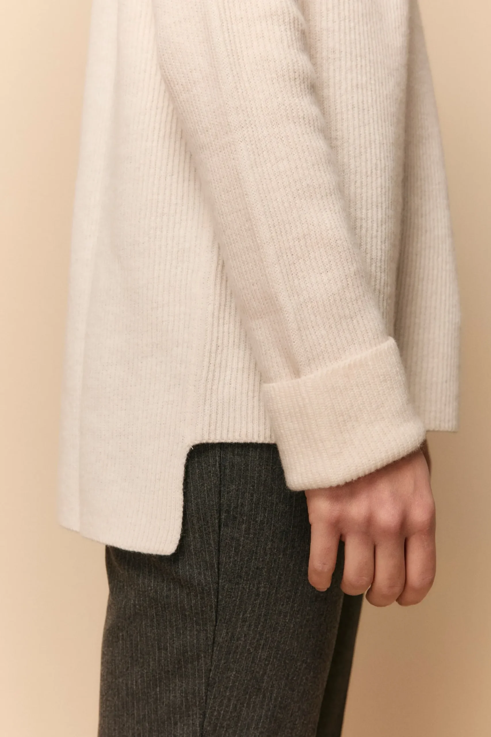 Girocollo a Costa Inglese in Lana e Cashmere - LATTE
