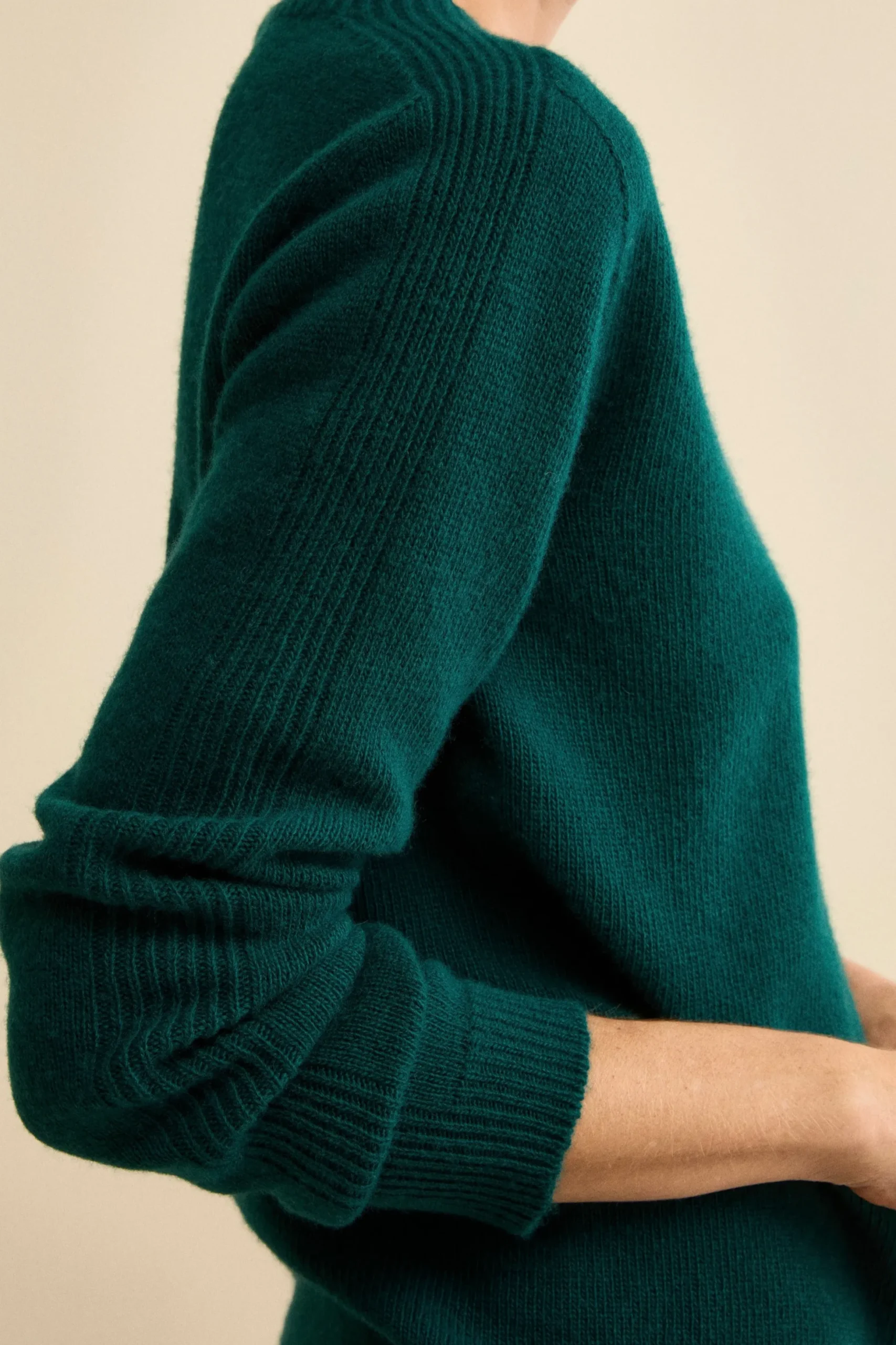 Girocollo in Lana Merino con Manica Lavorata - VERDE