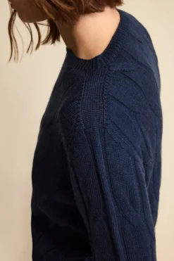 Maglia Girocollo a Trecce in Lana Merino - NAVY