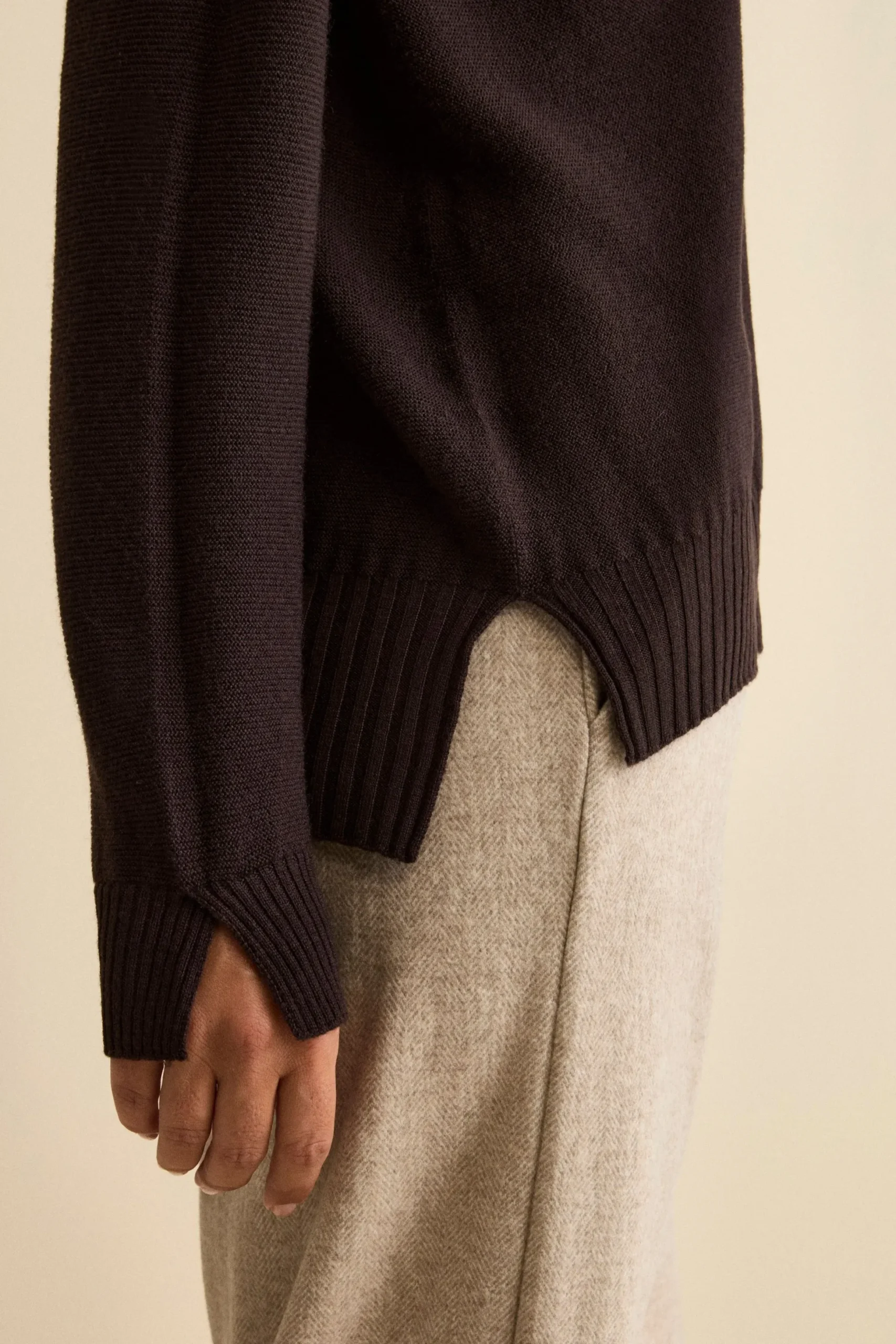 Maglia Over Scollo a V in Lana Merino - T.MORO