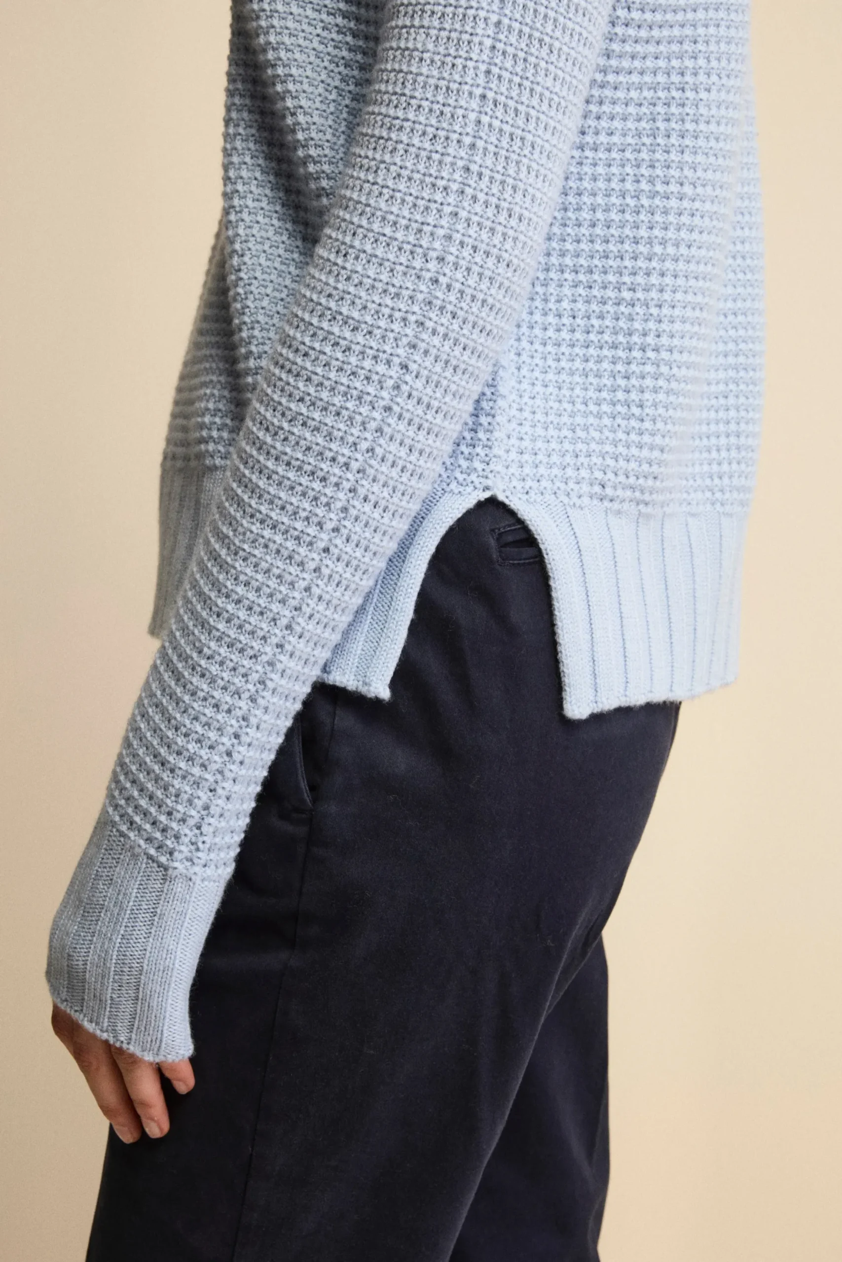 Maglia Scollo Barchetta in Lana Merino Lavorata - AZZURRO