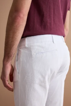 Pantalone Carrot in Misto Lino con Pinces e Risvolto - BIANCO
