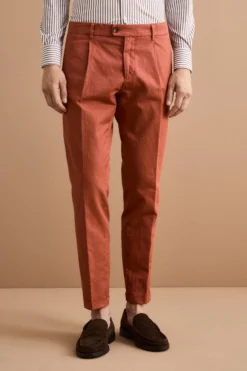 Pantalone Carrot in Misto Lino con Pinces e Risvolto - BRUCIATO