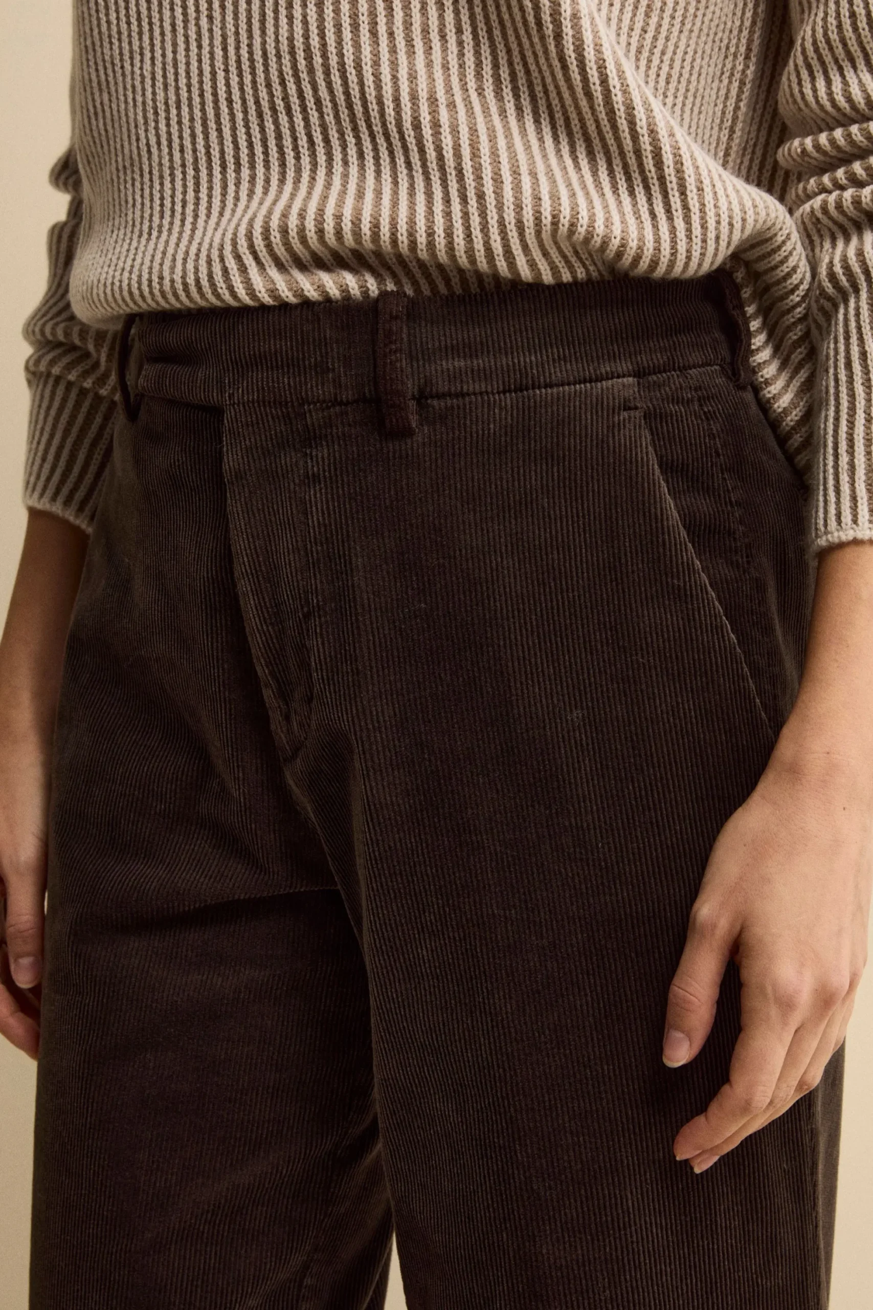 Pantalone Gamba Larga in Velluto a Coste - MARRONE