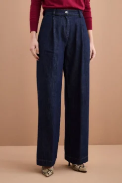 Pantalone in Denim a Gamba Larga con Pinces - DENIM