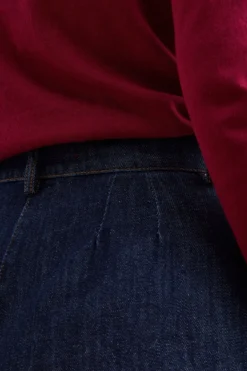 Pantalone in Denim a Gamba Larga con Pinces - DENIM