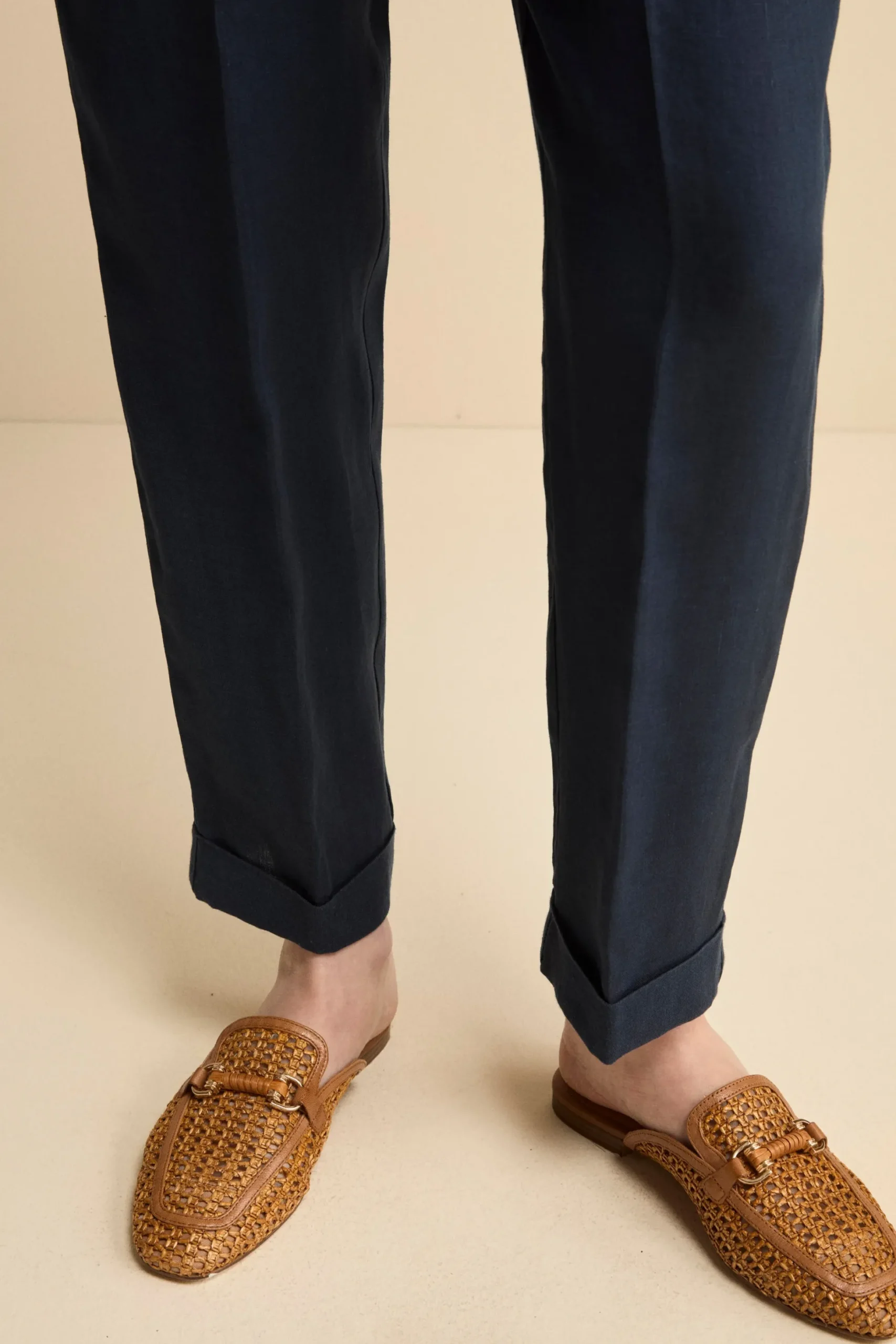 Pantalone Morbido in Lino con Risvolto - BLU