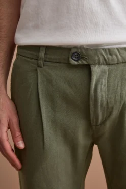 Pantalone Regular Fit in Misto Lino con Pinces - SALVIA