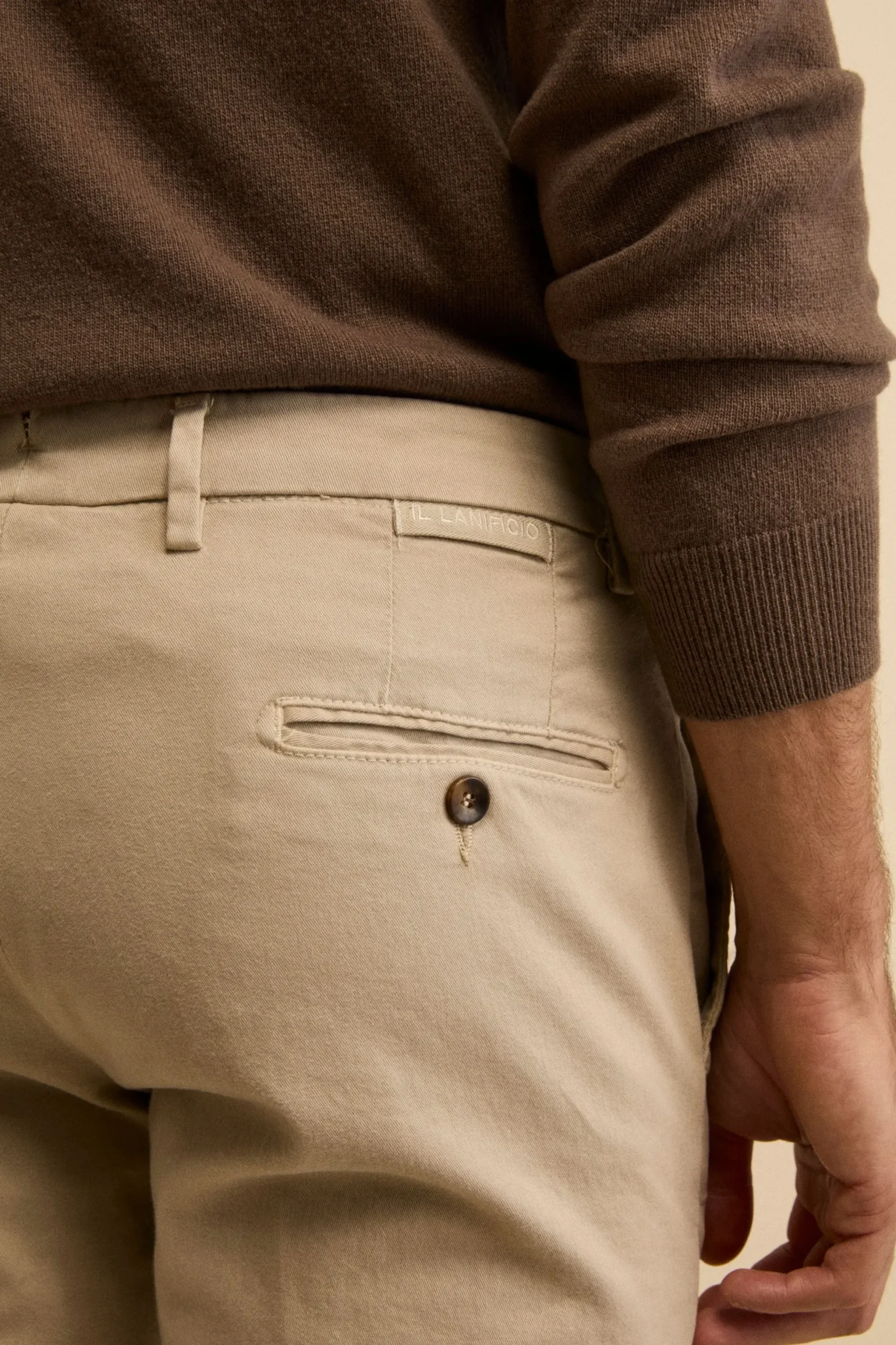 Pantalone Slim Fit in Gabardina Stretch - SABBIA