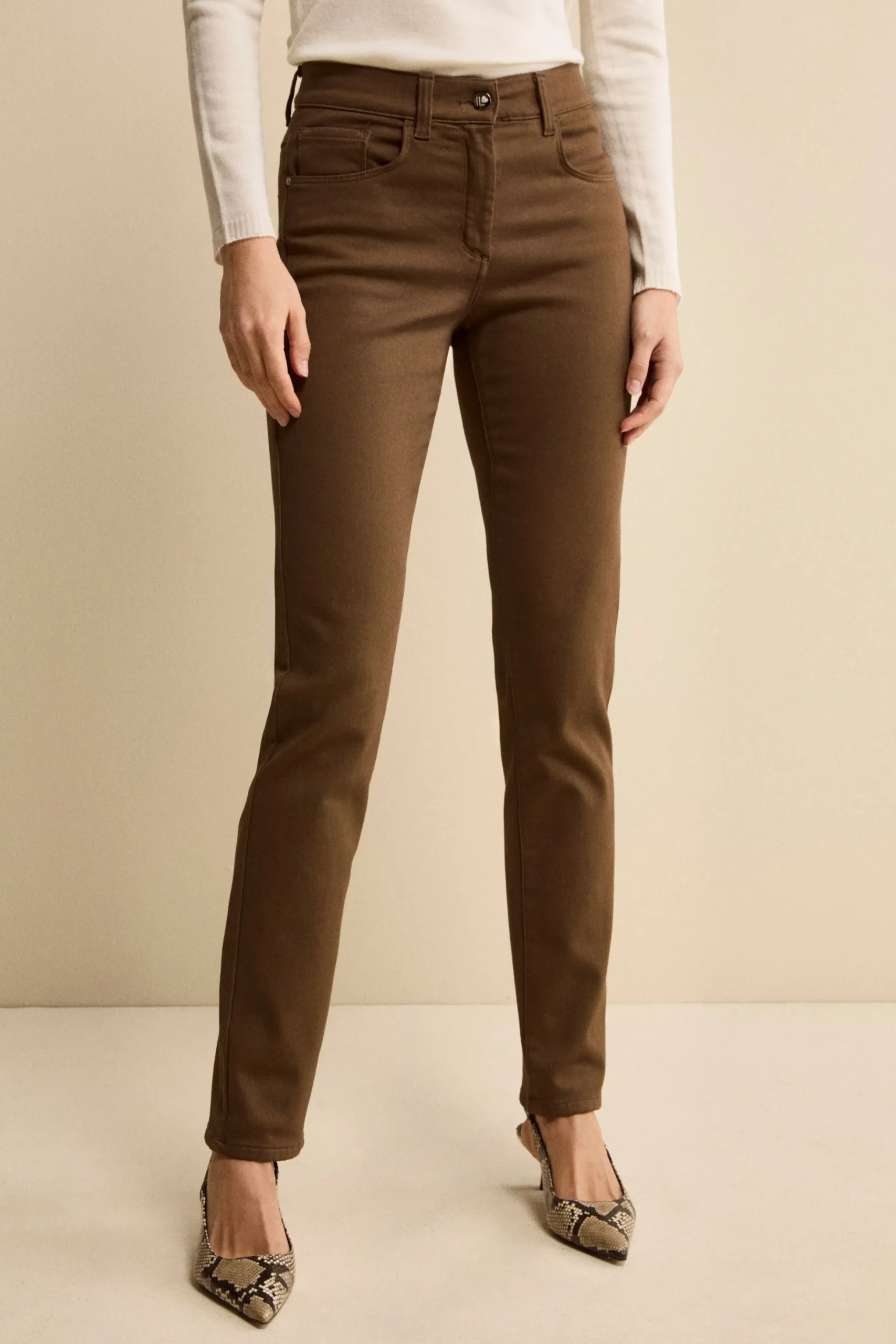 Pantalone Slim Fit in Misto Cotone - MARRONE