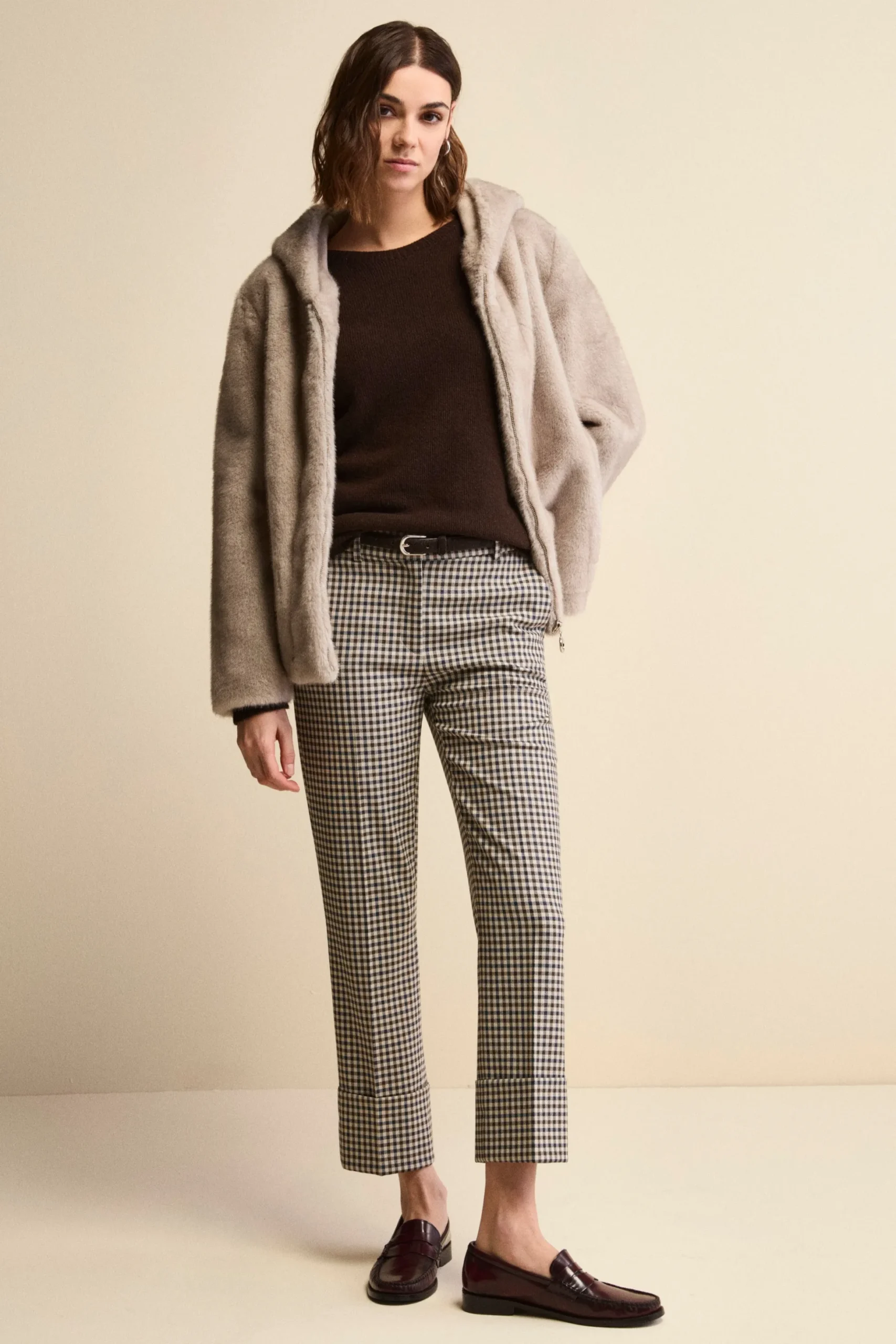 Pelliccia con Zip e Cappuccio - GRIGIO