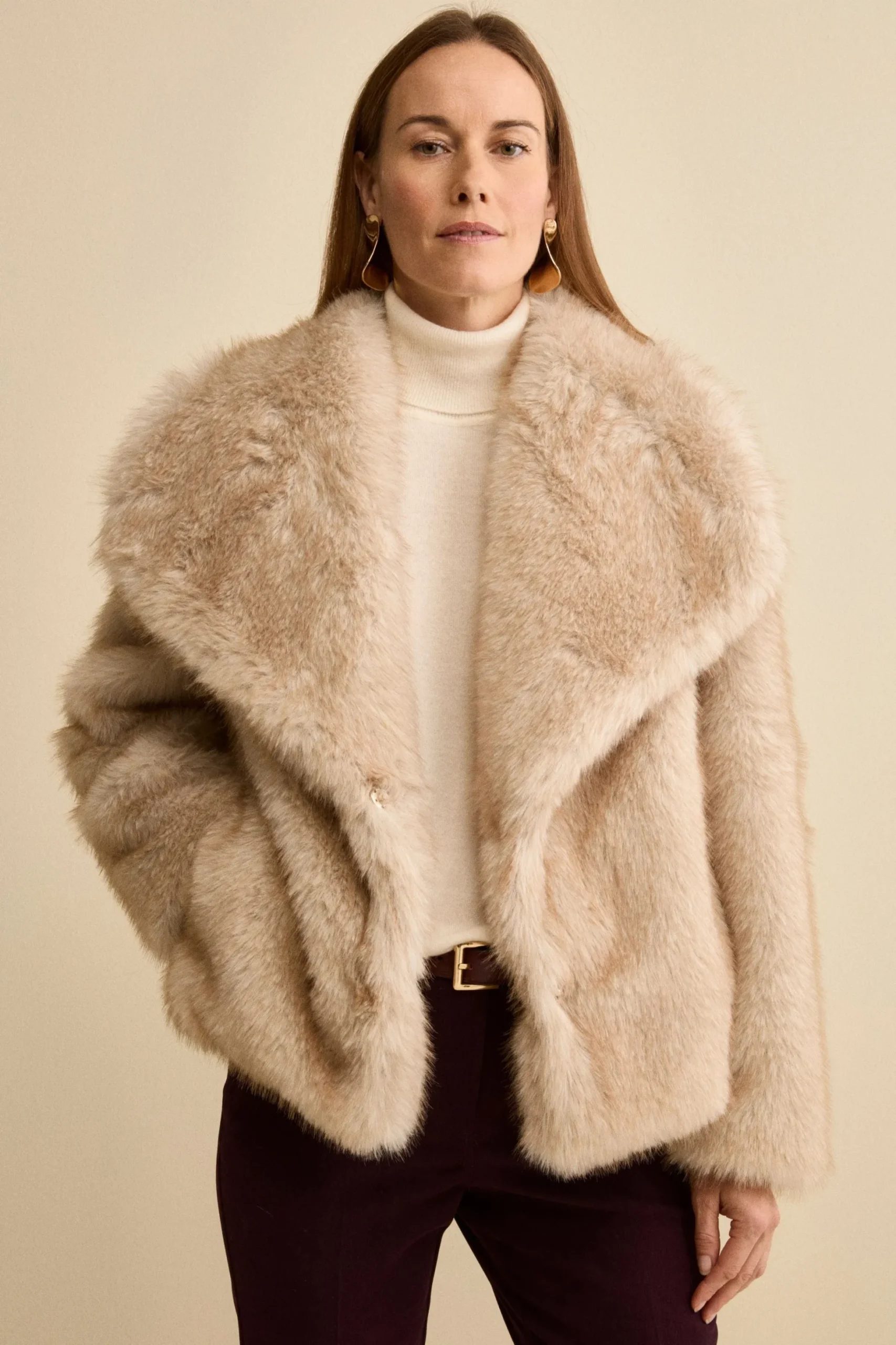 Pelliccia Corta Foderata - BEIGE