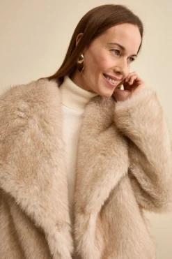 Pelliccia Corta Foderata - BEIGE