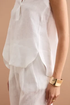 Top Smanicato in Lino con Scollo a V - BIANCO