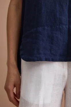 Top Smanicato in Lino con Scollo a V - NAVY