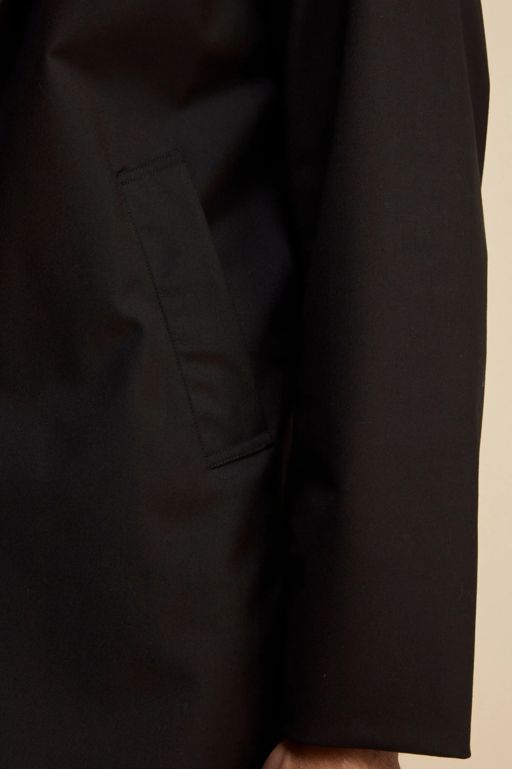 Trench Impermeabile con Pettorina - NERO