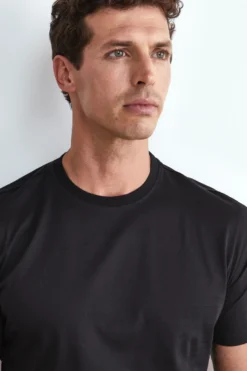T-Shirt Slim in Filo di Scozia - NERO